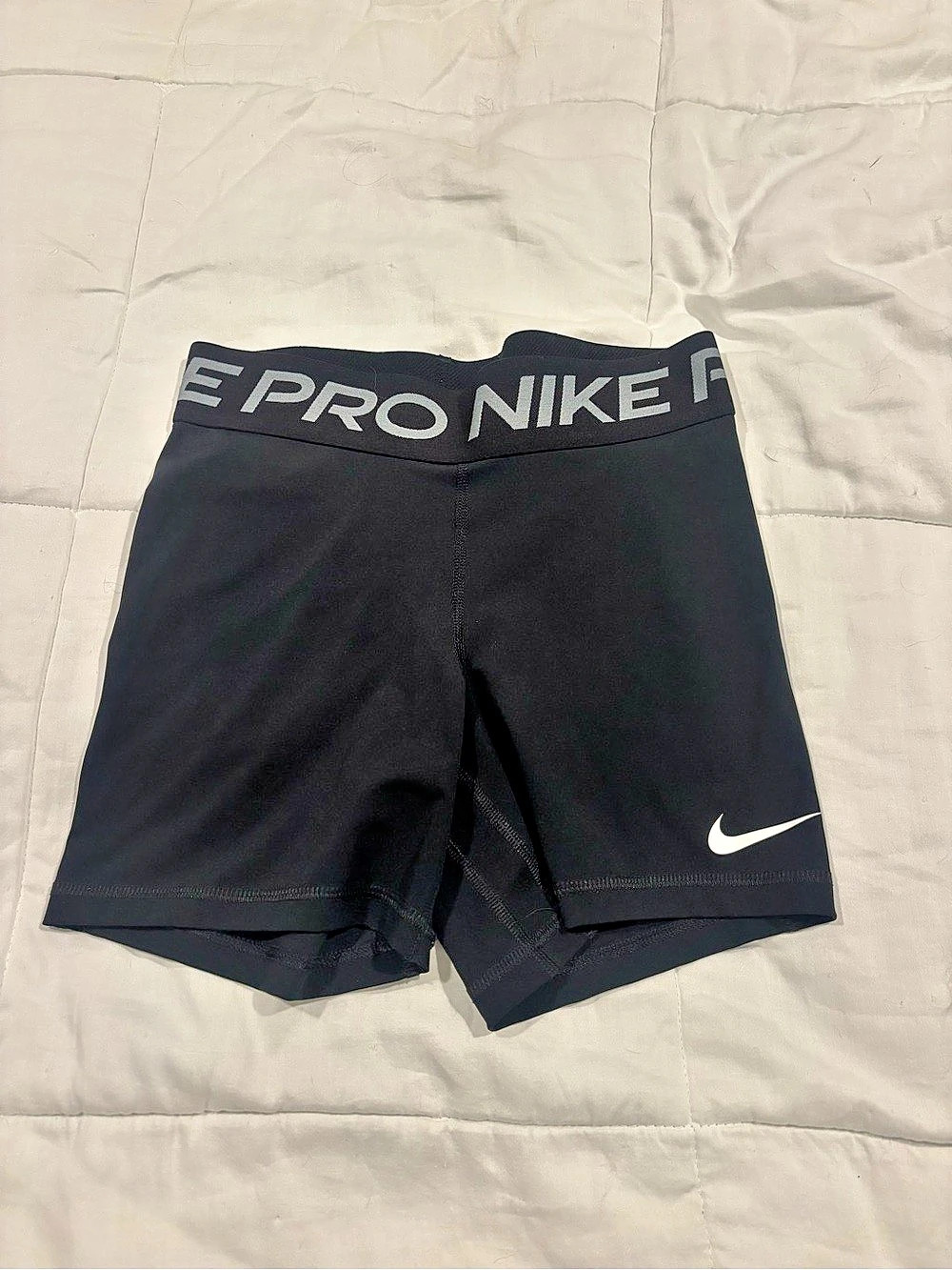 Nike Pro Women’s Black Size Small Athletic Shorts